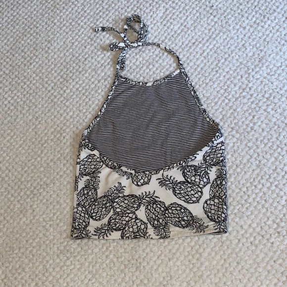 reversible patterned halter top - Picture 2 of 4